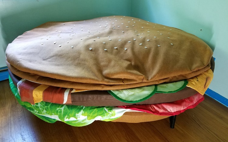 Hamburger Bed